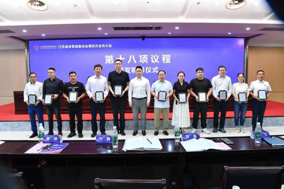 LQpYU, Lvr, bt LQpYU, Lvr, bt